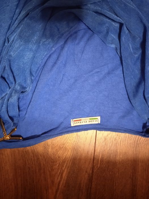 Тънка блуза за всякакви поводи