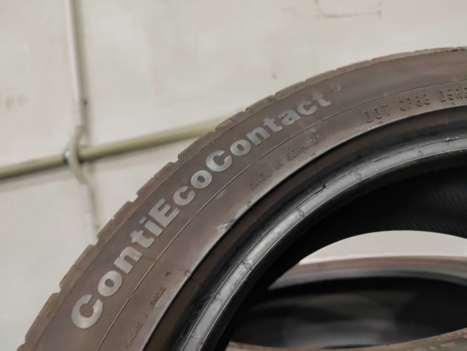 2бр.летни гуми 215/45/17 Continental