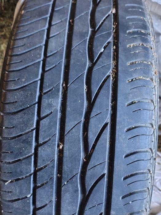 Anvelope 215/50R 17