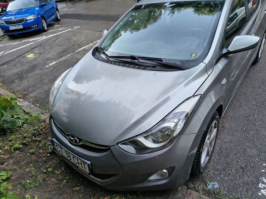 HYUNDAI Elantra 2012 — imagine 3