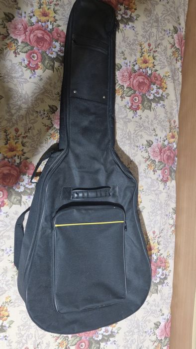 Гитара продам в идеальном состоянии.