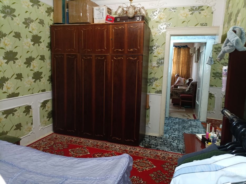 Продам шкаф среднее состояние