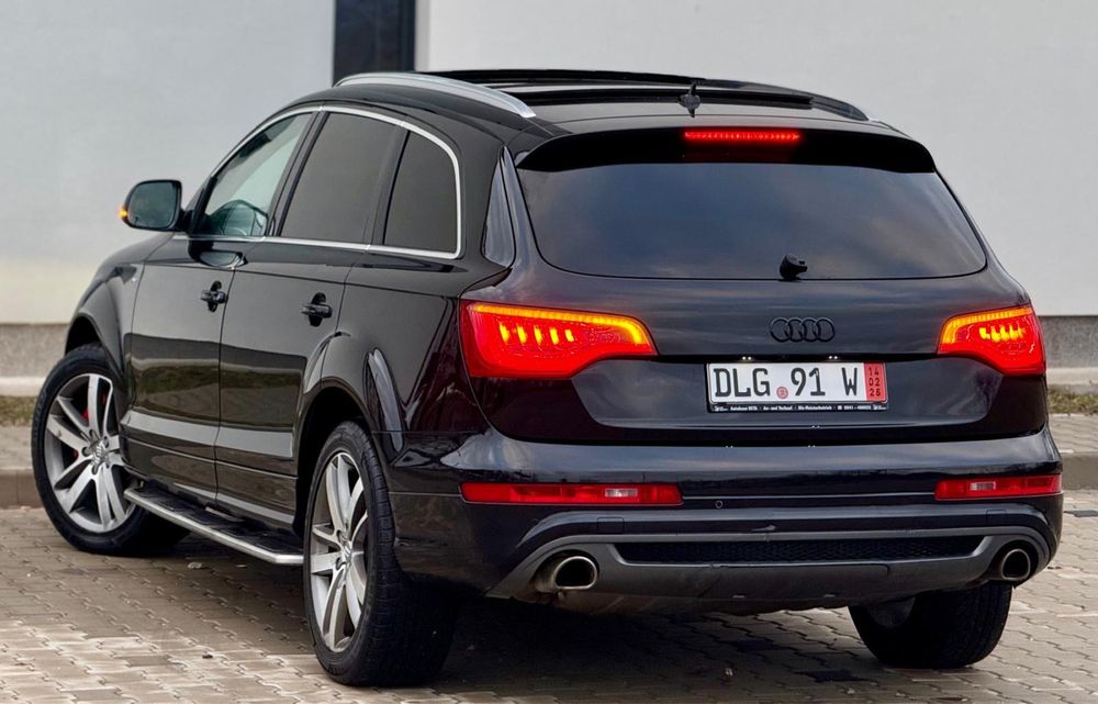 Audi Q7 S-line 7 Locuri 3.0 TDI 245 CP Quattro/Side/Bose/Tablete/Perne