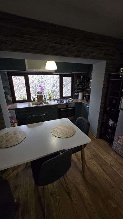 Inchiriez apartament Focsani, zona centrala