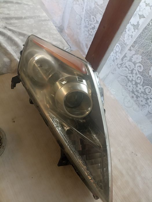 Продам фары оригинал Ниссан Мурано