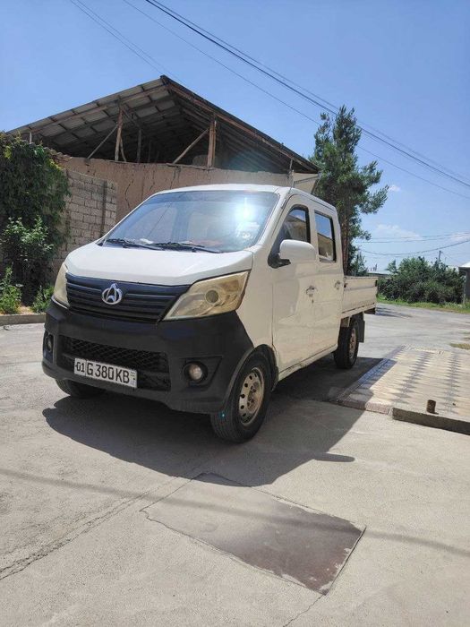 Barakali moshina sotiladi