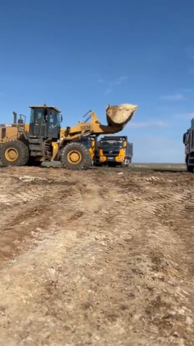 Доставка ПГС, кварцового песка и грунта.