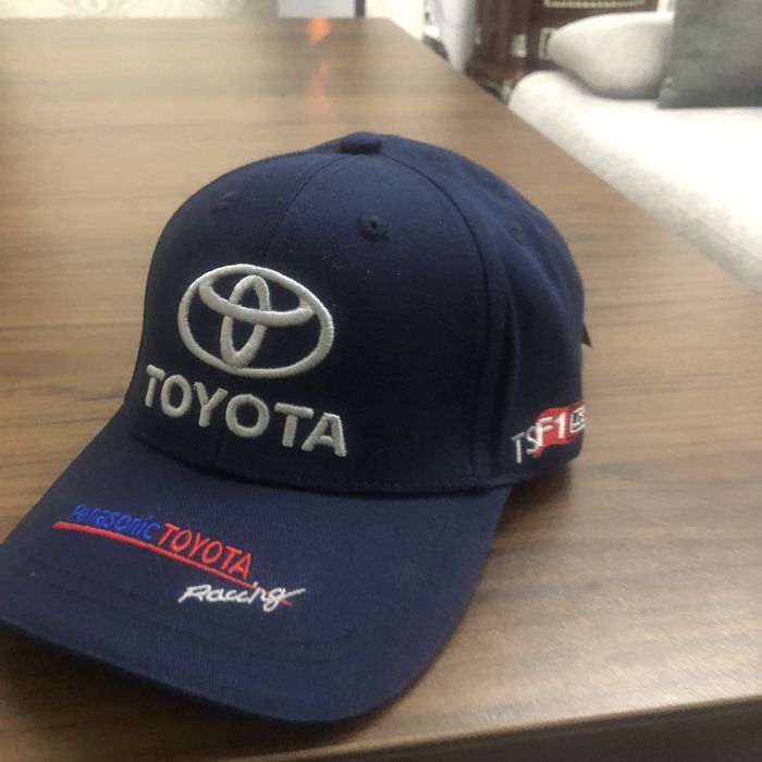 Брендовая кепка от TOYOTA