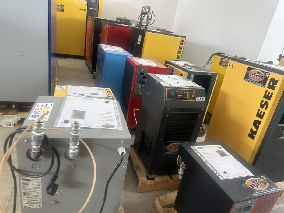 Compresoare de aer pe surub si piston