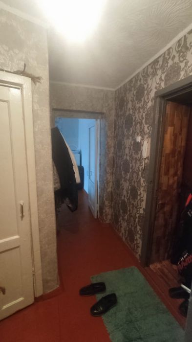Продам двух комнатную квартиру