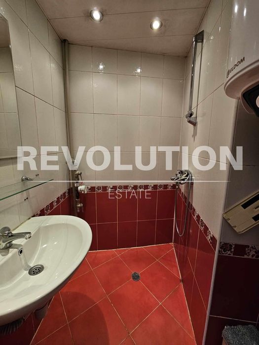 Дава се под наем Двустаен апартамент в Варна, Гръцка махала - 60 кв.м за 500 € - Снимка #10