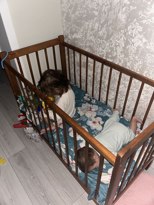 детская кроватка