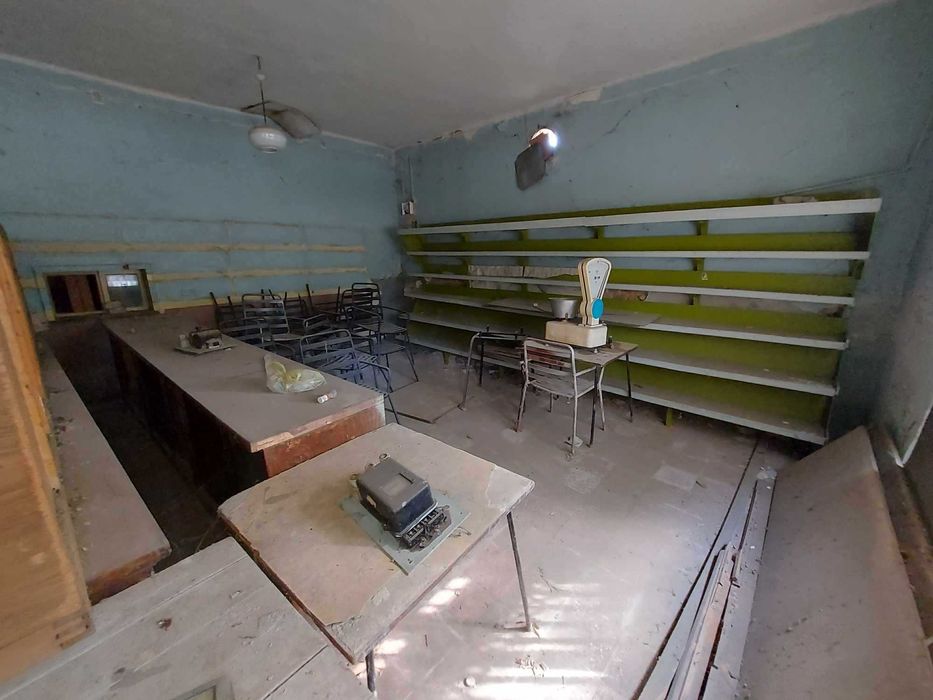 Търговски комплекс, с.Руец