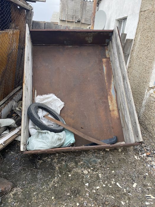 продам прицеп срочно