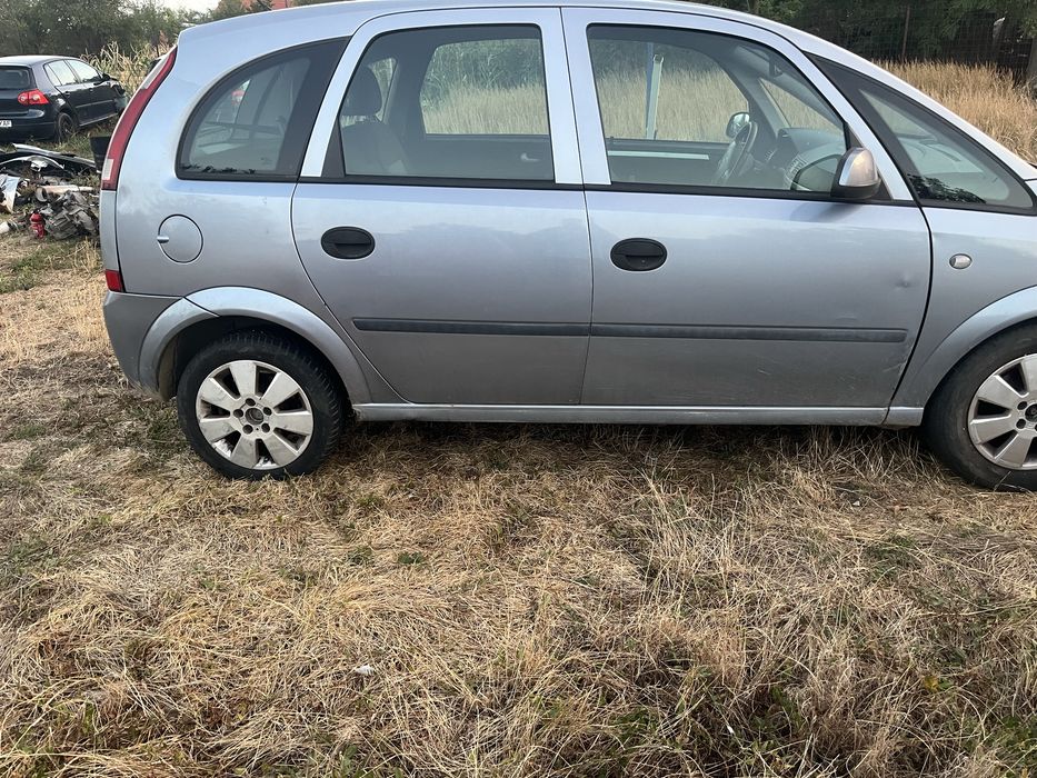 Vand piese opel meriva  motor 1.7 cdti cod motor z17dth