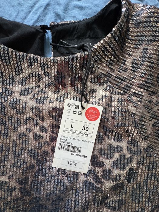 Top cu paiete și animal print Lefties