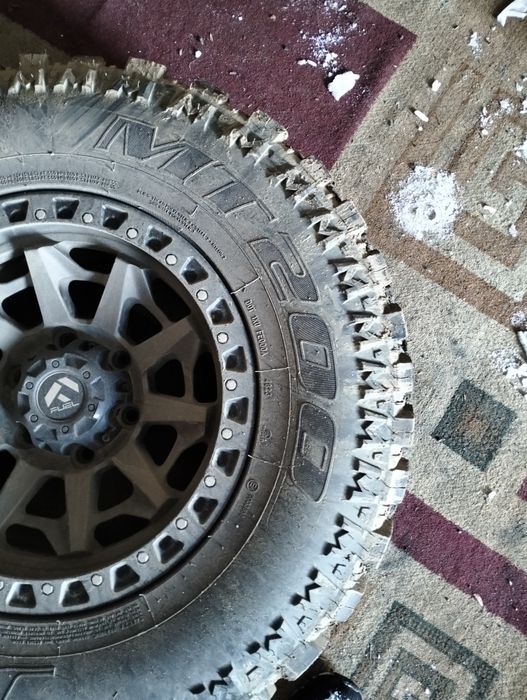 Продам шины на дисках