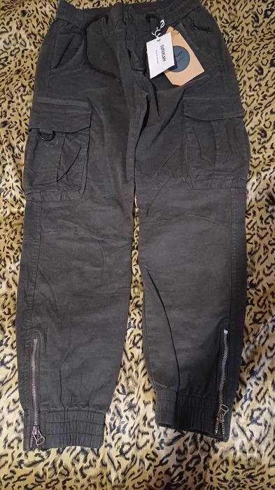 Продам  Джоггеры