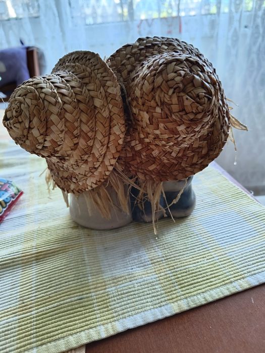 Декорации, чайник, коледен свещник, коледни чаши