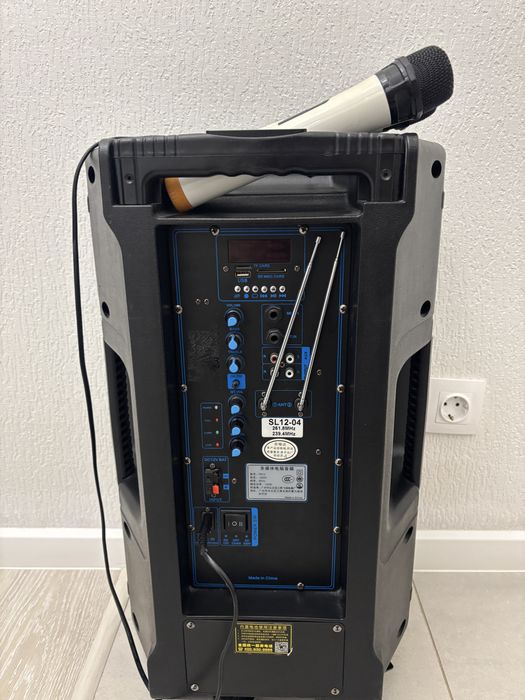 Продам колонку блютуз