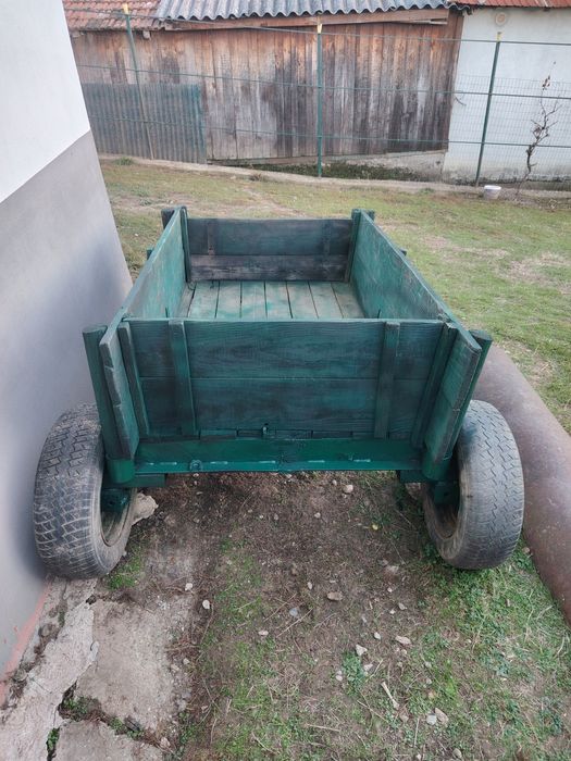 Remorcă pentru tractor
