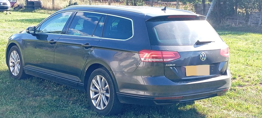 Dezmembrez/Piese Volkswagen Passat B8