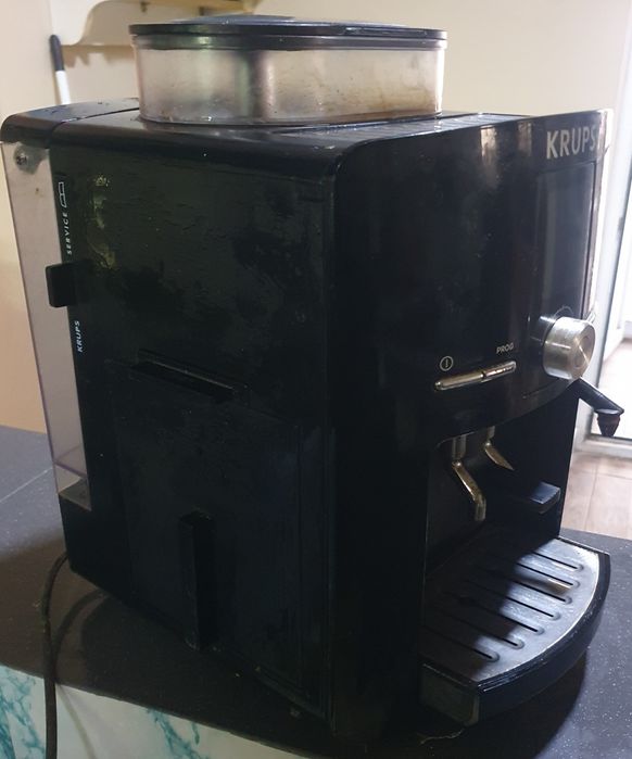 Expressor Delonghi si Krups