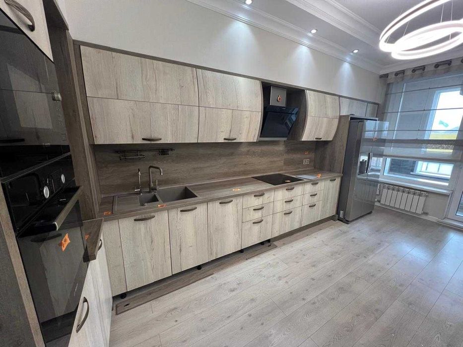 Б/у кухонный гарнитур (Egger, Hettich, Blum)