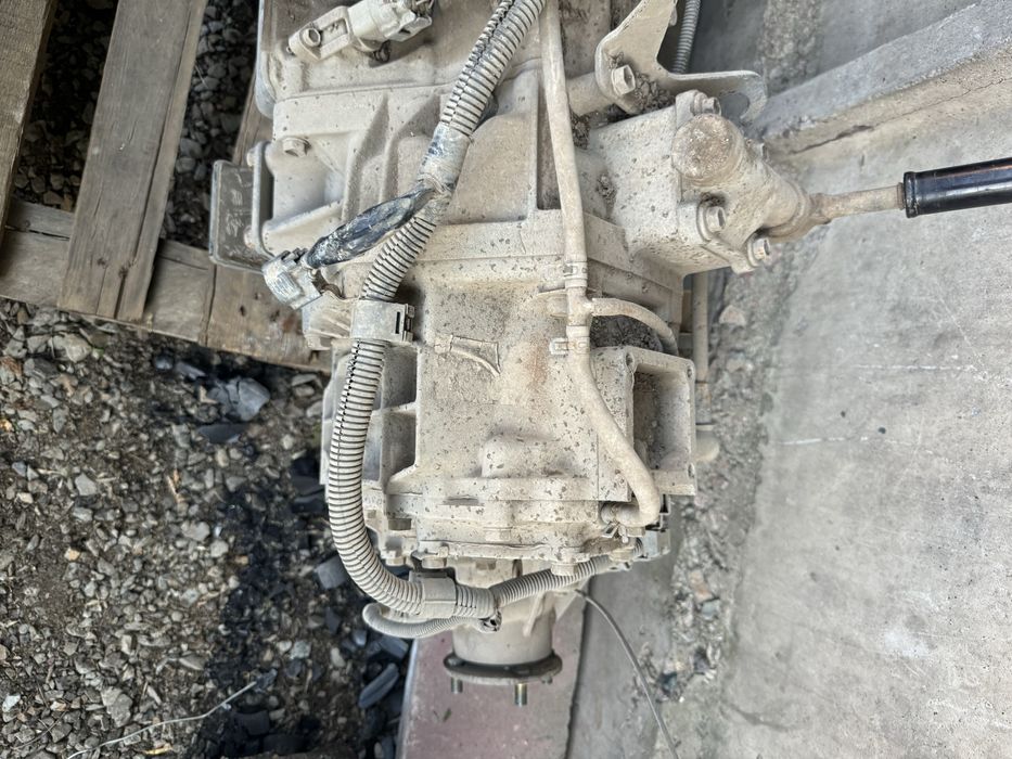 Двигатель 2uz АКПП 4х ступка раздатка 4.7 двигатель