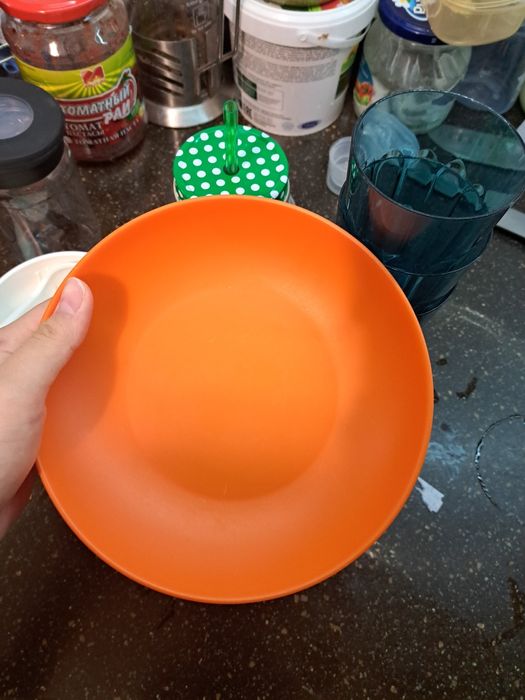 Продаём посуду все вместе