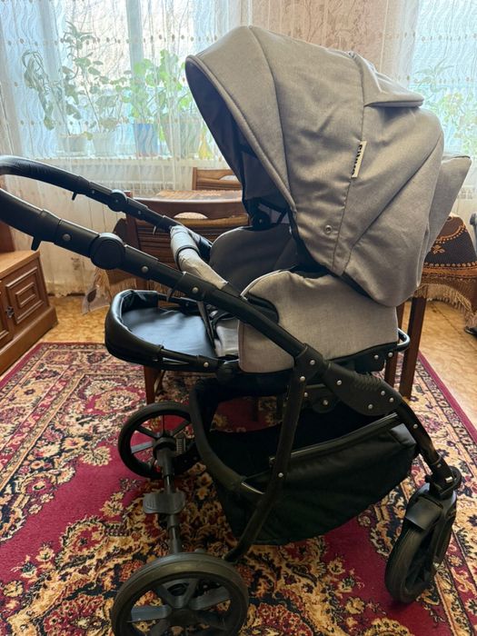 Коляска 2 в 1 для ребёнка