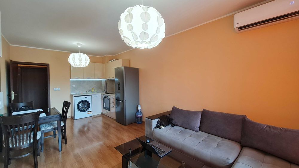 Дава се под наем Двустаен апартамент в София, Студентски град - 69 кв.м за 648.21 € - Снимка #1