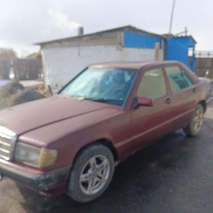 Продам два мерса