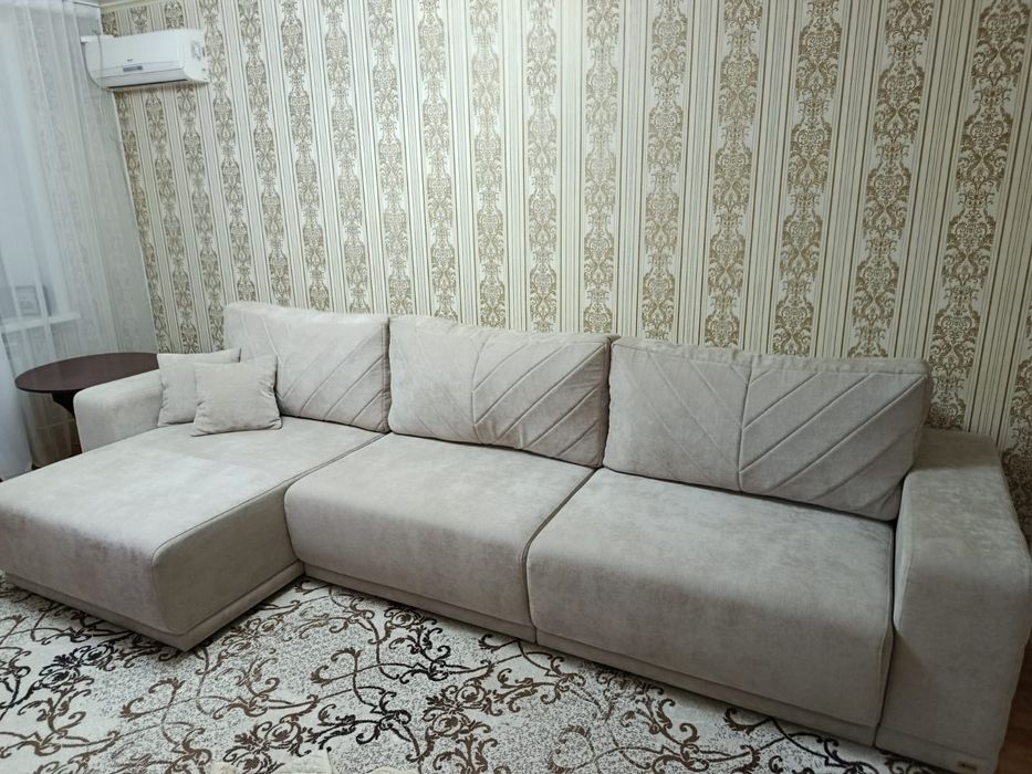 Продам большой диван