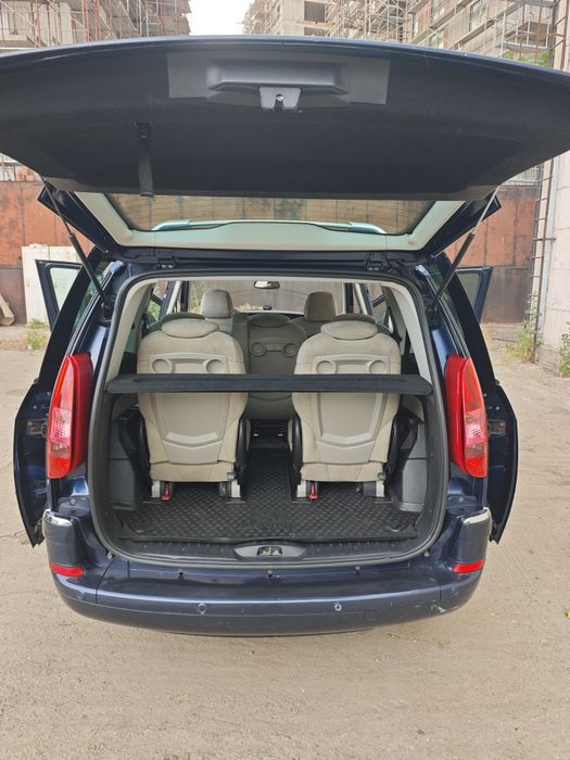 Peugeot 807 Premium 2.0hdi, 163cp, automat, navi, xenon, alcantara, scaune electrice și încălzite, roti iarna și vara, webasto, 7 locuri, euro 5