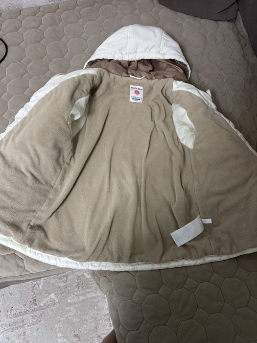 Прдам куртку для девочки