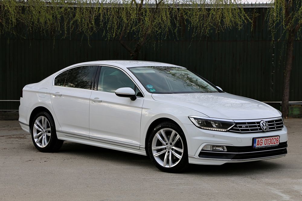 VW Passat B8 R-Line Limuzin~2,0 150 CP fără adblue~DSG~Fab 2017~Full Led