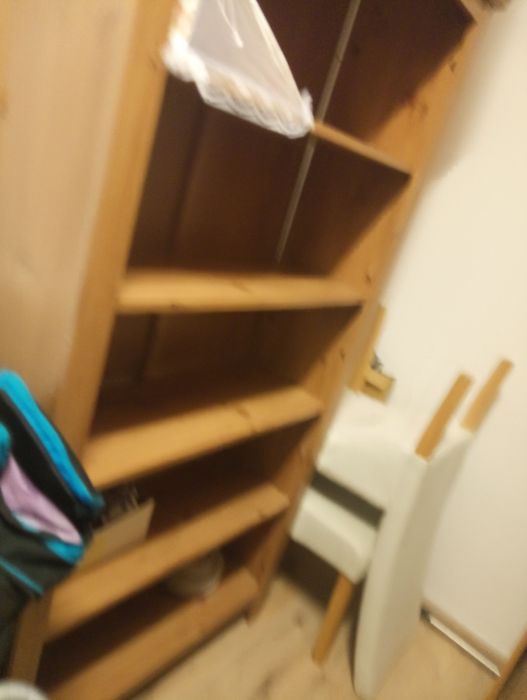 Vând mobila biblioteca raft