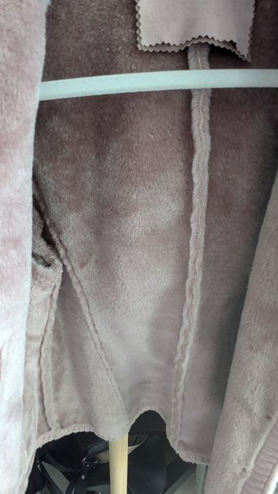 Пухено розово палтенце