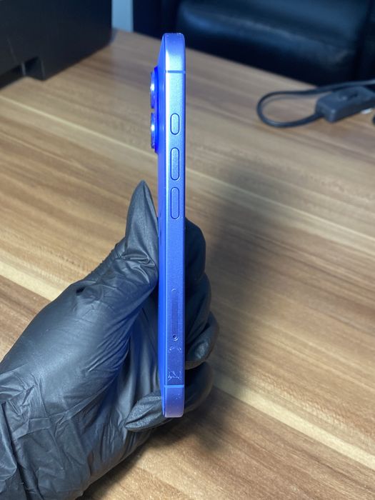 iPhone 16• 128 GB • Ultramarine