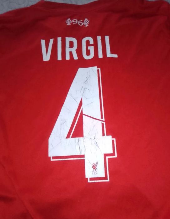Tricou Liverpool 2019/2020 cu Virgil van Dijk nr. 4