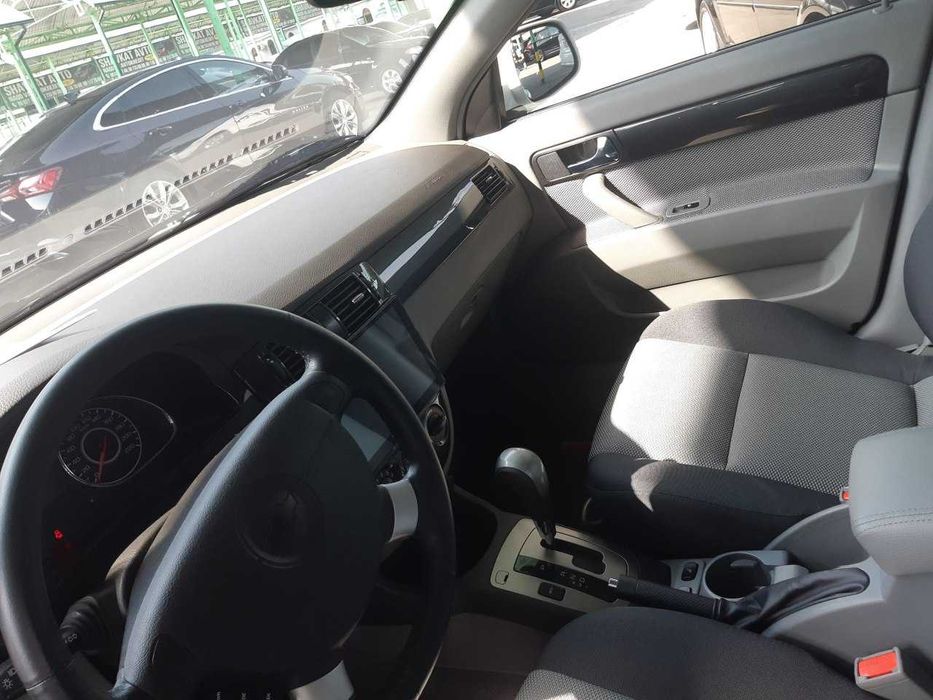 Lacetti jentra sotiladi