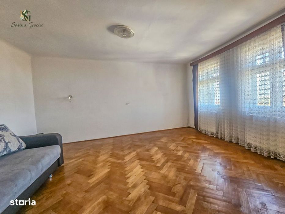 De vanzare Apartament cu 3 camere in casa, Centrul Vechi, Brasov