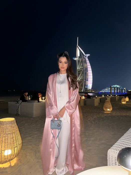 Абайя SA sisters