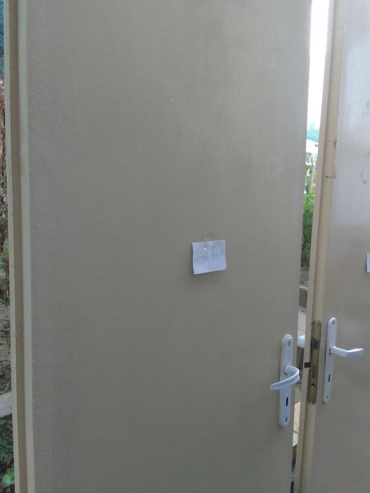 Продавам 4 бр. Фазерни врати с брави без каси