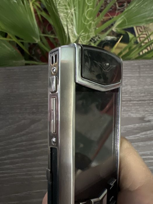 Vertu Signature S