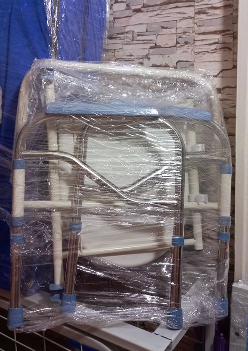 Кресло-туалет складное