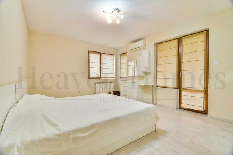 Продава се Тристаен апартамент в София, Витоша - 145 кв.м за 6 €/кв.м - Снимка #10