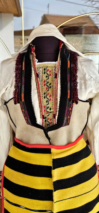 Македонска носия