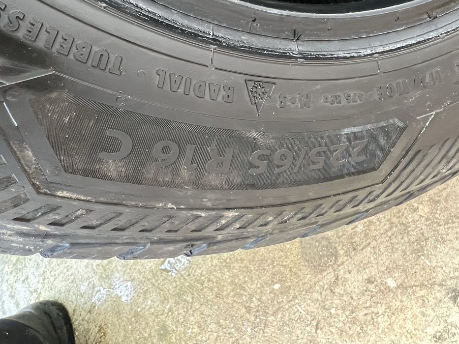 Anvelope/cauciucuri iarna 225 65 16C 215 65 16c